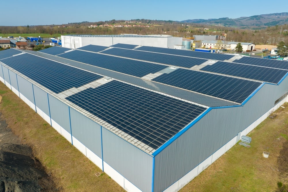 L'énergie solaire photovoltaïque dans l'industrie